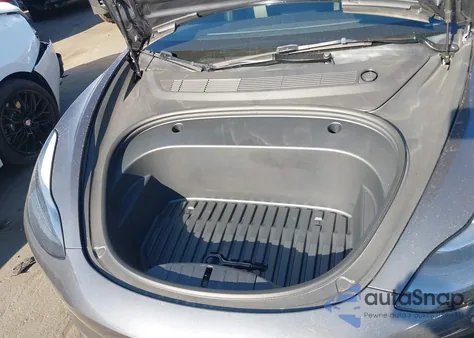 2023 Tesla Model 3 Rear-Wheel Drive z USA, uszkodzony, nr VIN 5YJ3E1EAXPF687487